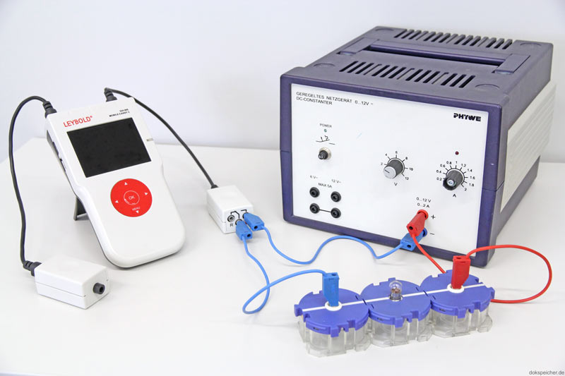 Lärmampel mit Mobile-Cassy-2 und Relais-M (Leybold/LD-Didactic)